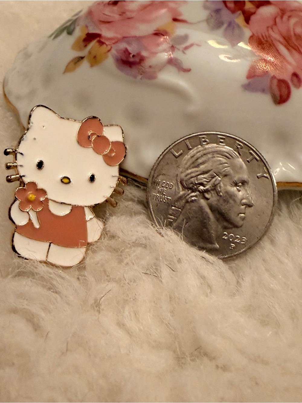 Sanrio Hello Kitty Teacup Keychain & Angel Enamel Pin Set (NWOT) - Picture 7 of 9